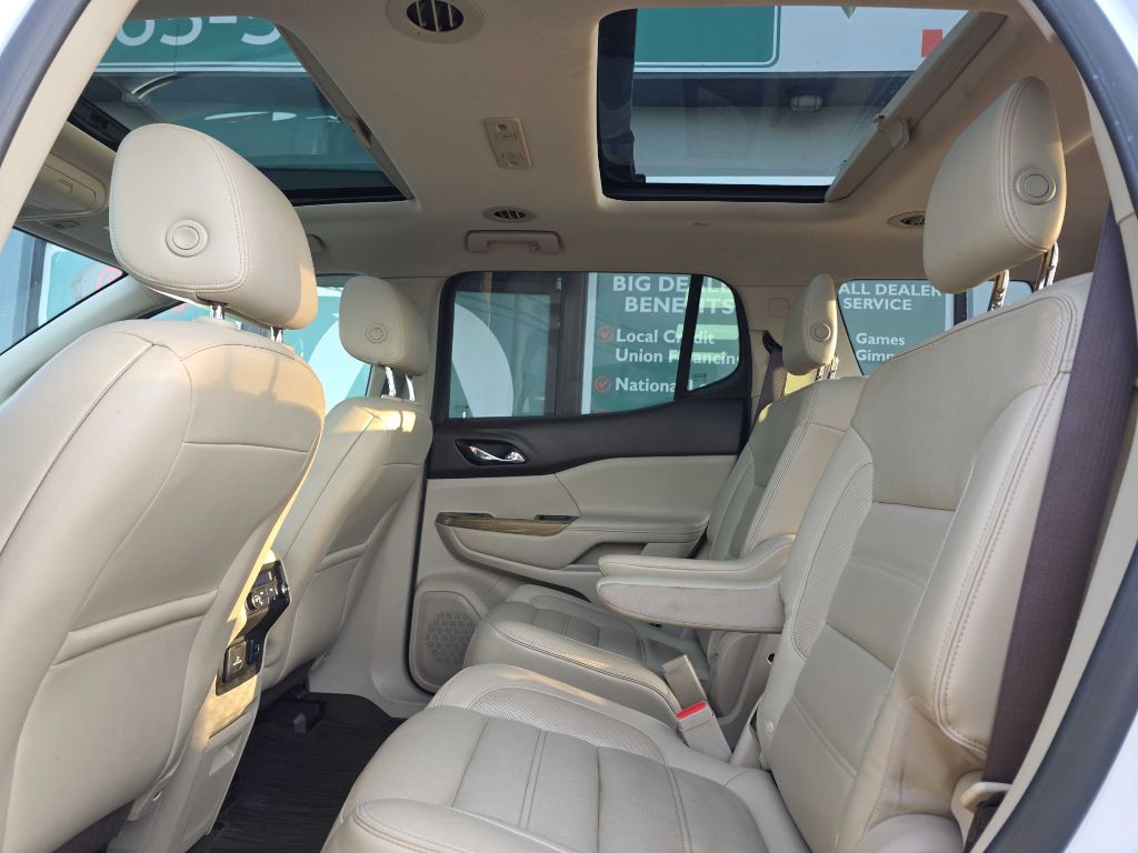 2018 GMC Acadia Image 15