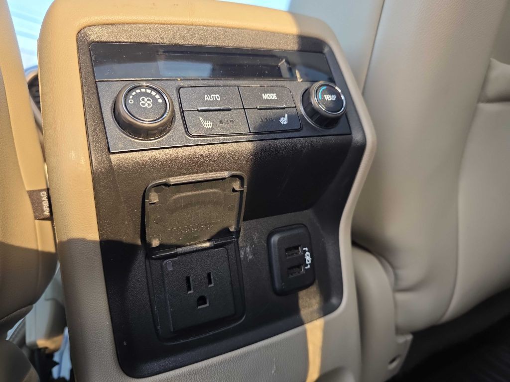 2018 GMC Acadia Image 16