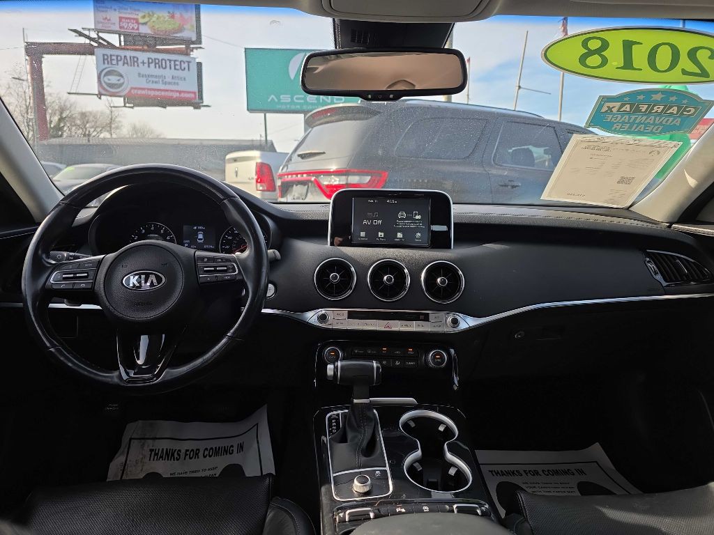 2018 Kia Stinger Image 2