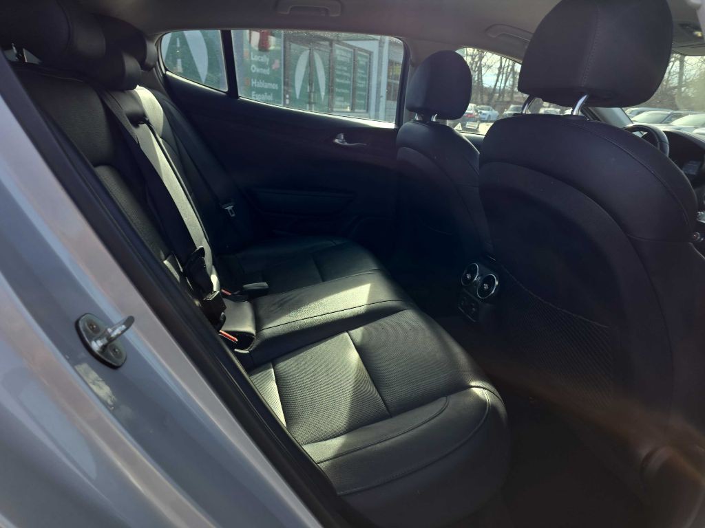 2018 Kia Stinger Image 13