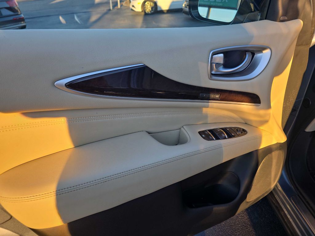 2018 INFINITI QX60 Image 8