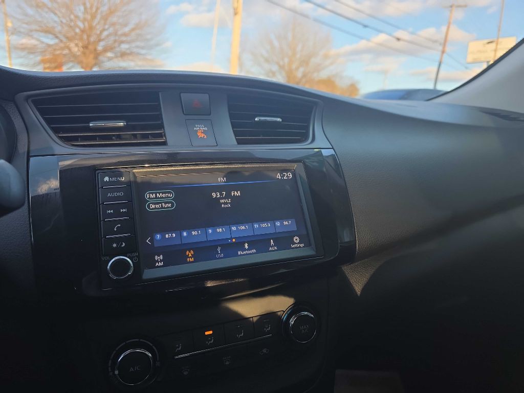 2019 Nissan Sentra Image 8