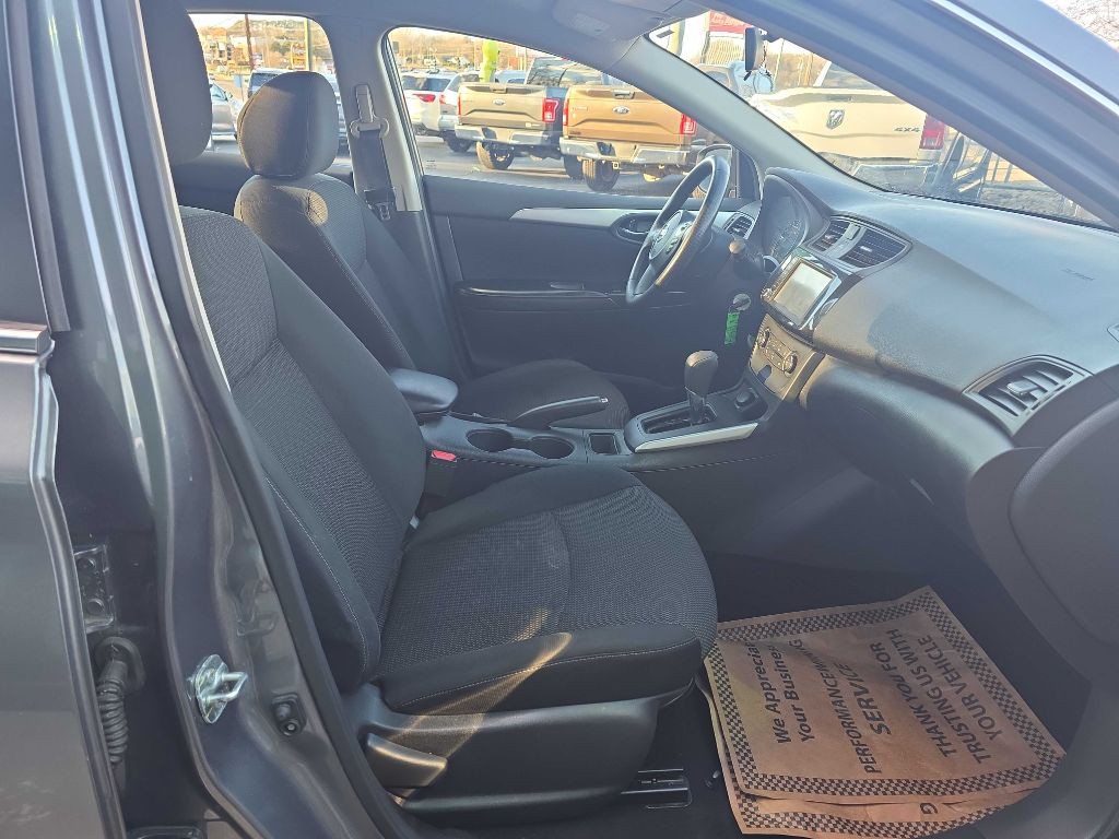 2019 Nissan Sentra Image 10