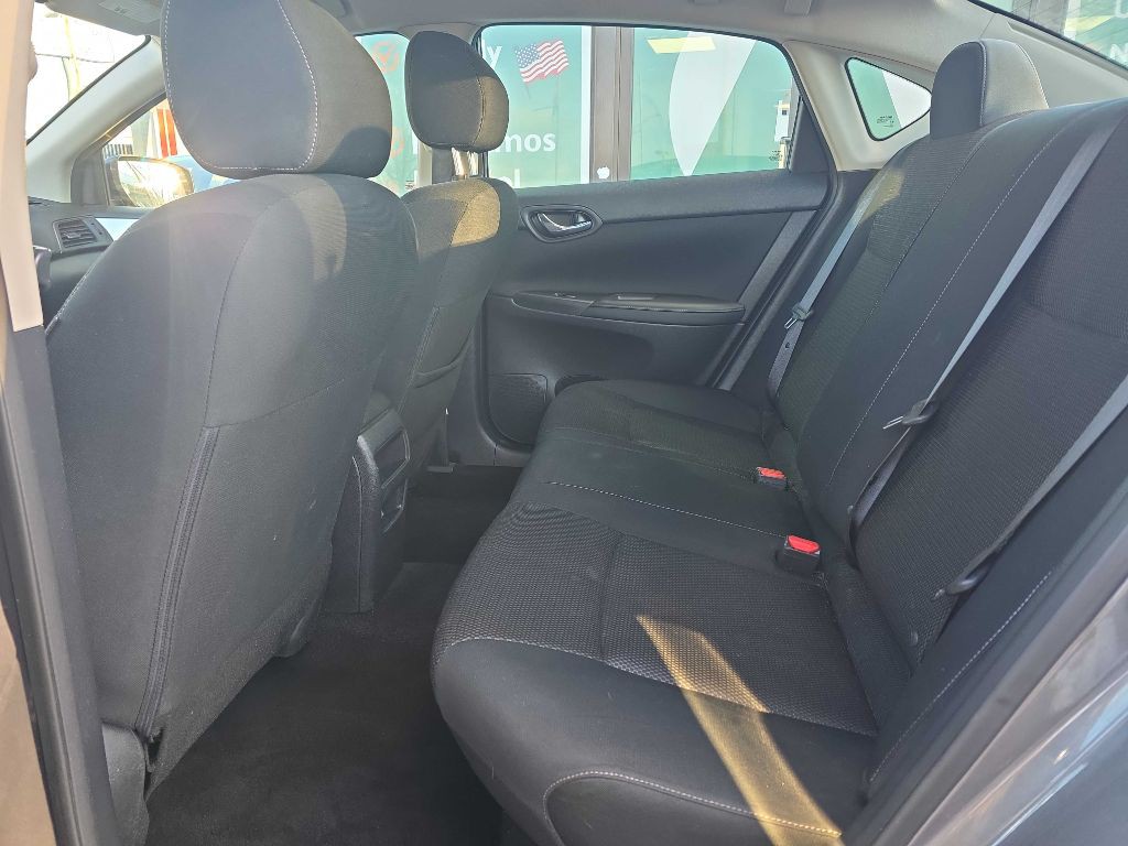 2019 Nissan Sentra Image 12