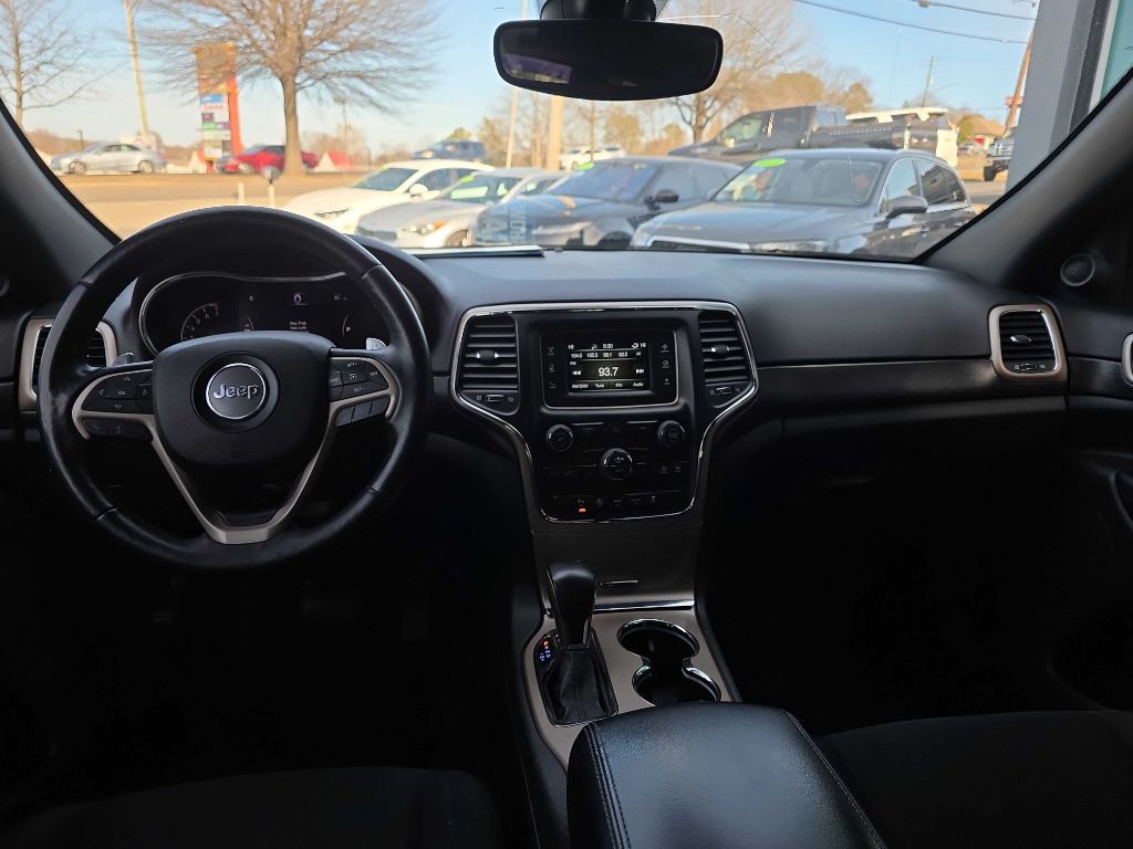 2017 Jeep Grand Cherokee Image 2