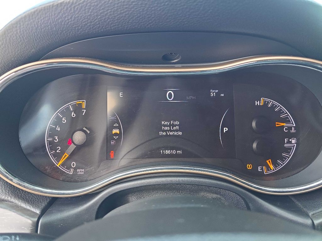 2017 Jeep Grand Cherokee Image 11