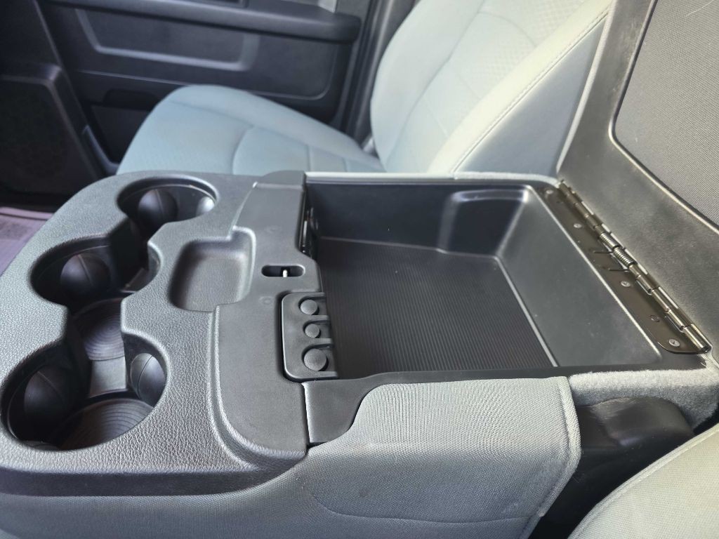 2015 RAM 1500 Image 9