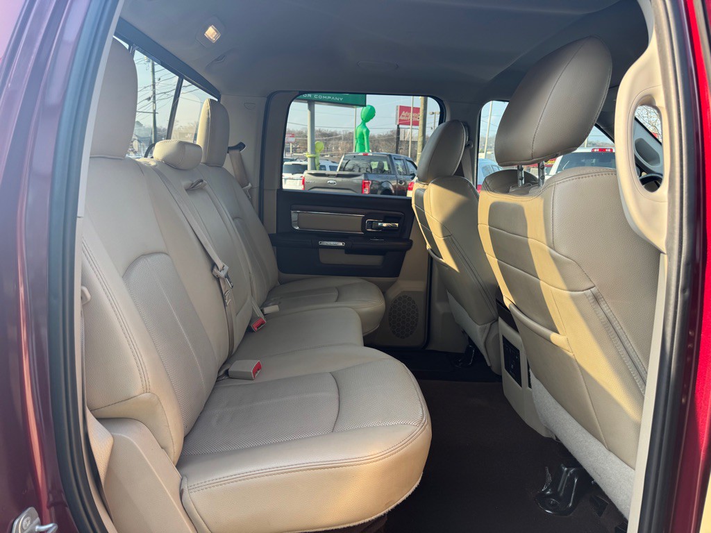 2017 RAM 1500 Image 9