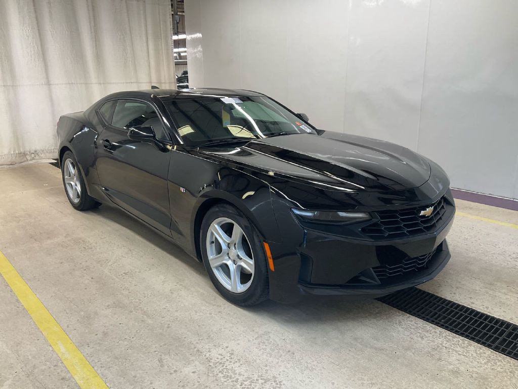 2020 Chevrolet Camaro Image 1