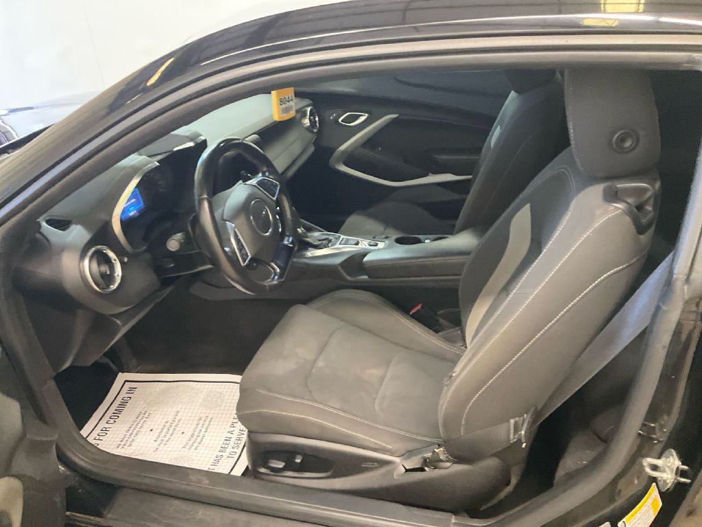 2020 Chevrolet Camaro Image 5