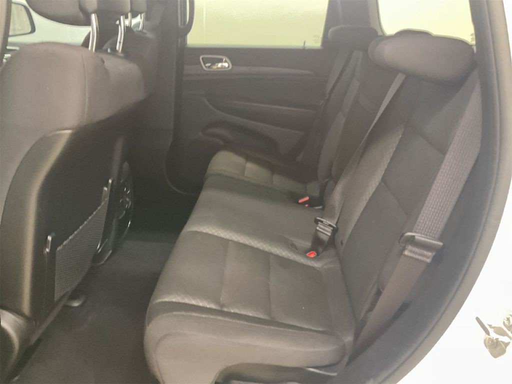 2021 Jeep Grand Cherokee Image 11