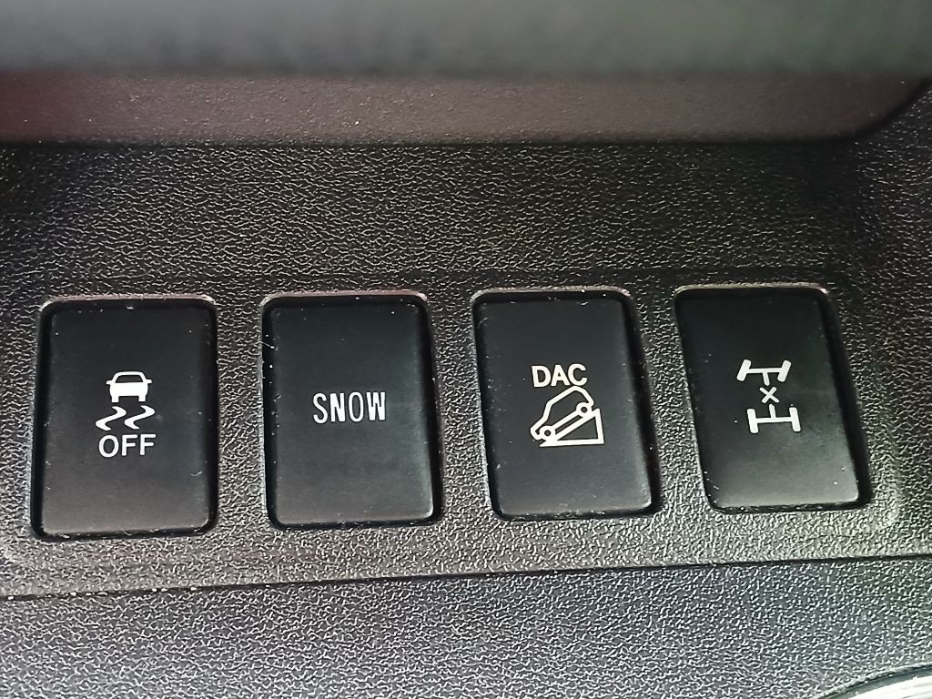 2017 Toyota Highlander Image 23