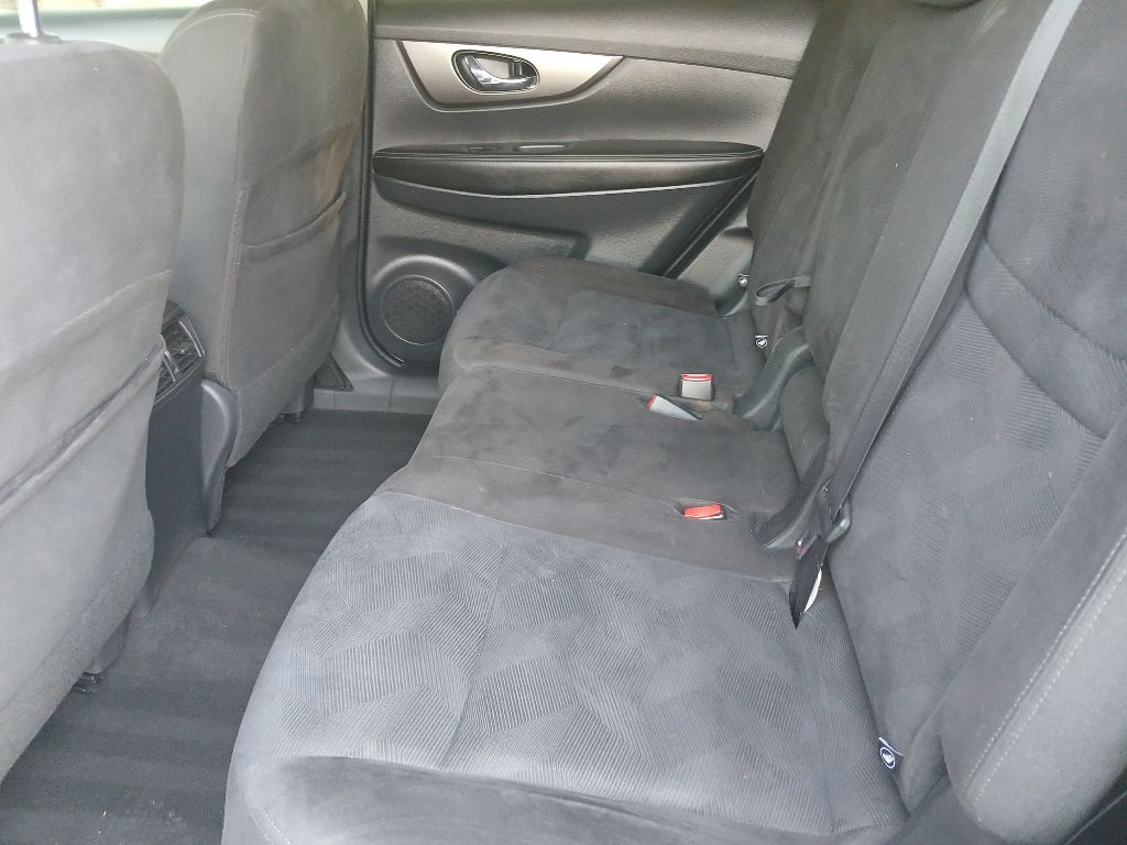 2015 Nissan Rogue Image 9