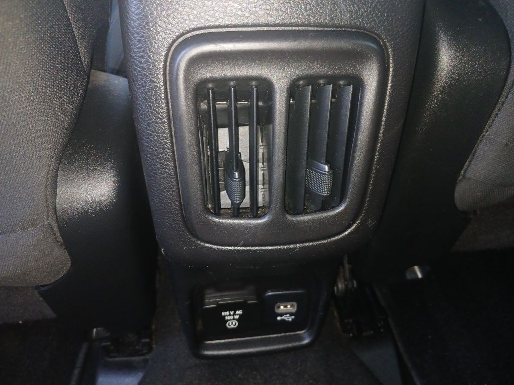2019 Jeep Compass Image 16