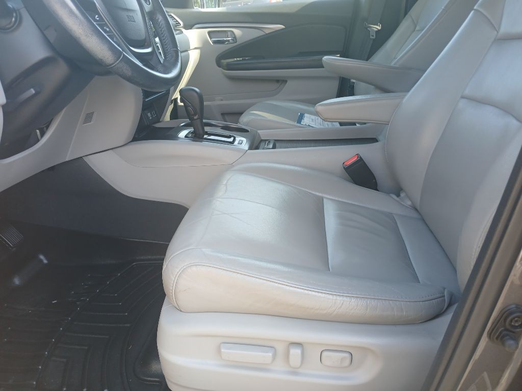 2016 Honda Pilot Image 6
