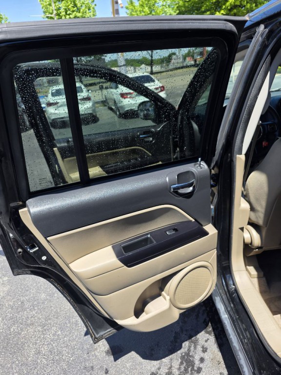 2014 Jeep Compass Image 7