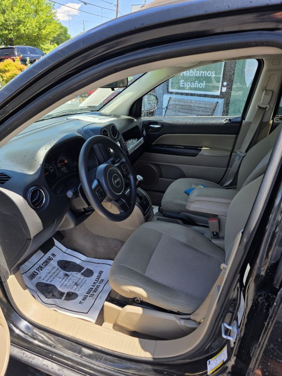 2014 Jeep Compass Image 10