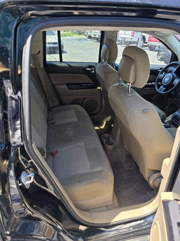 2014 Jeep Compass Image 15