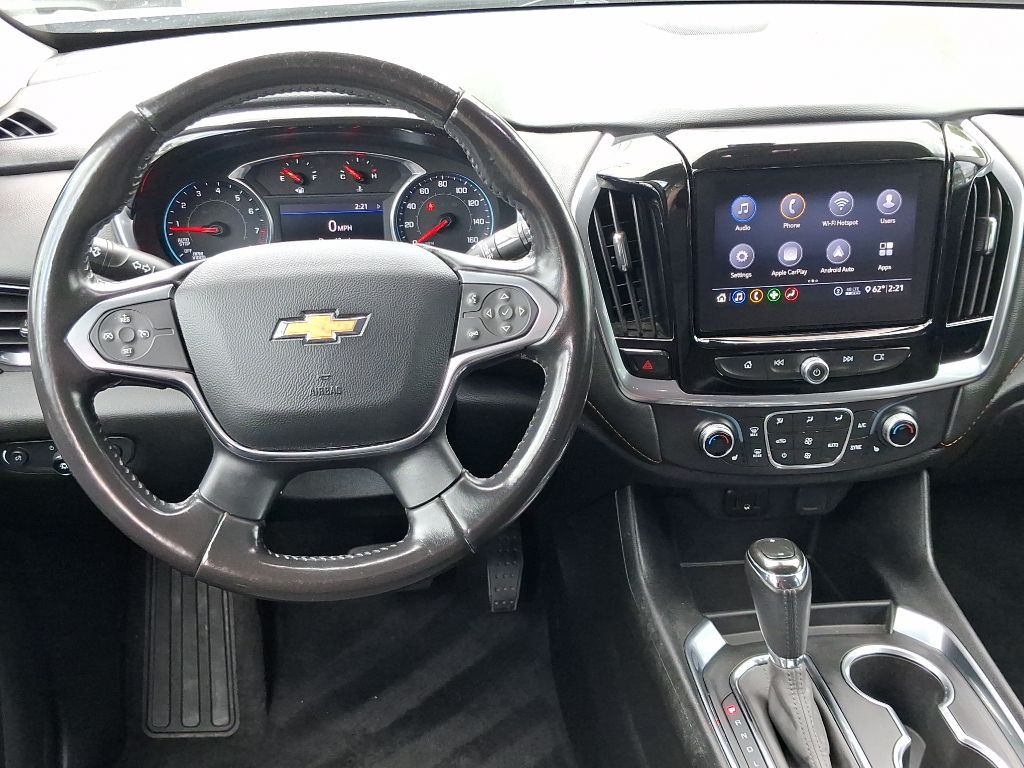 2020 Chevrolet Traverse Image 2