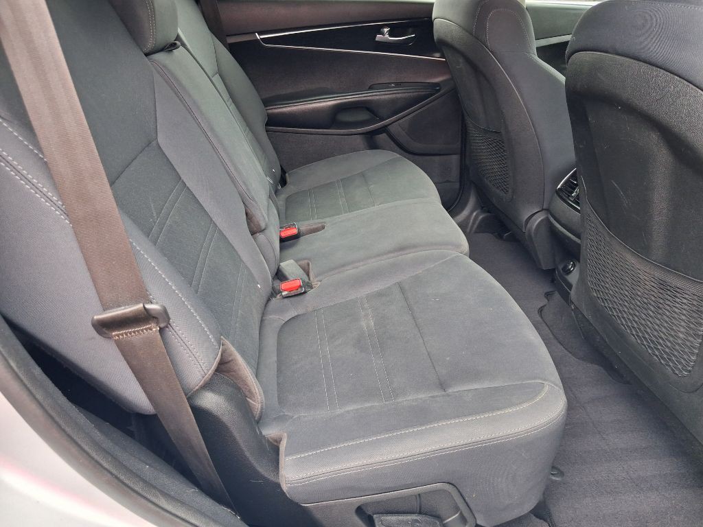 2019 Kia Sorento Image 11