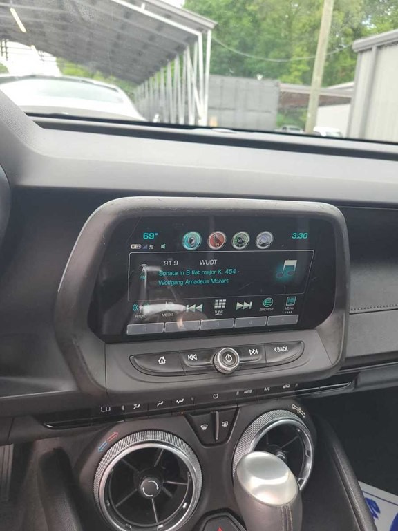 2018 Chevrolet Camaro Image 7