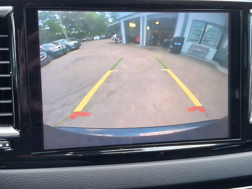 2022 Chrysler Pacifica Image 13