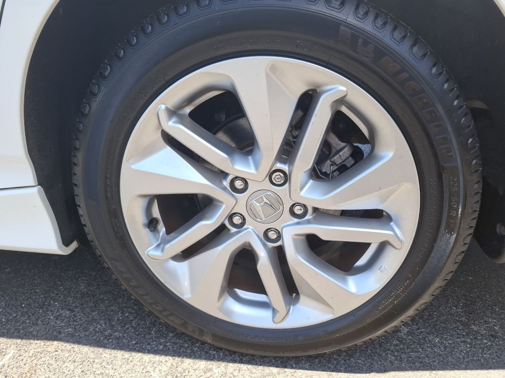 2020 Honda Accord Image 12