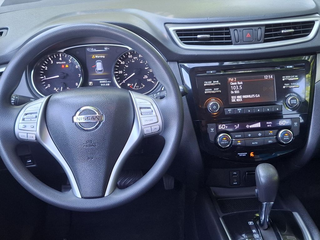 2015 Nissan Rogue Image 2