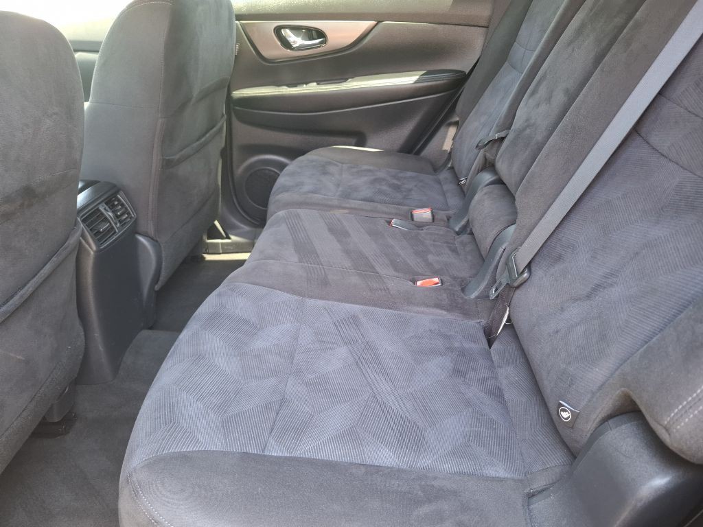 2015 Nissan Rogue Image 9