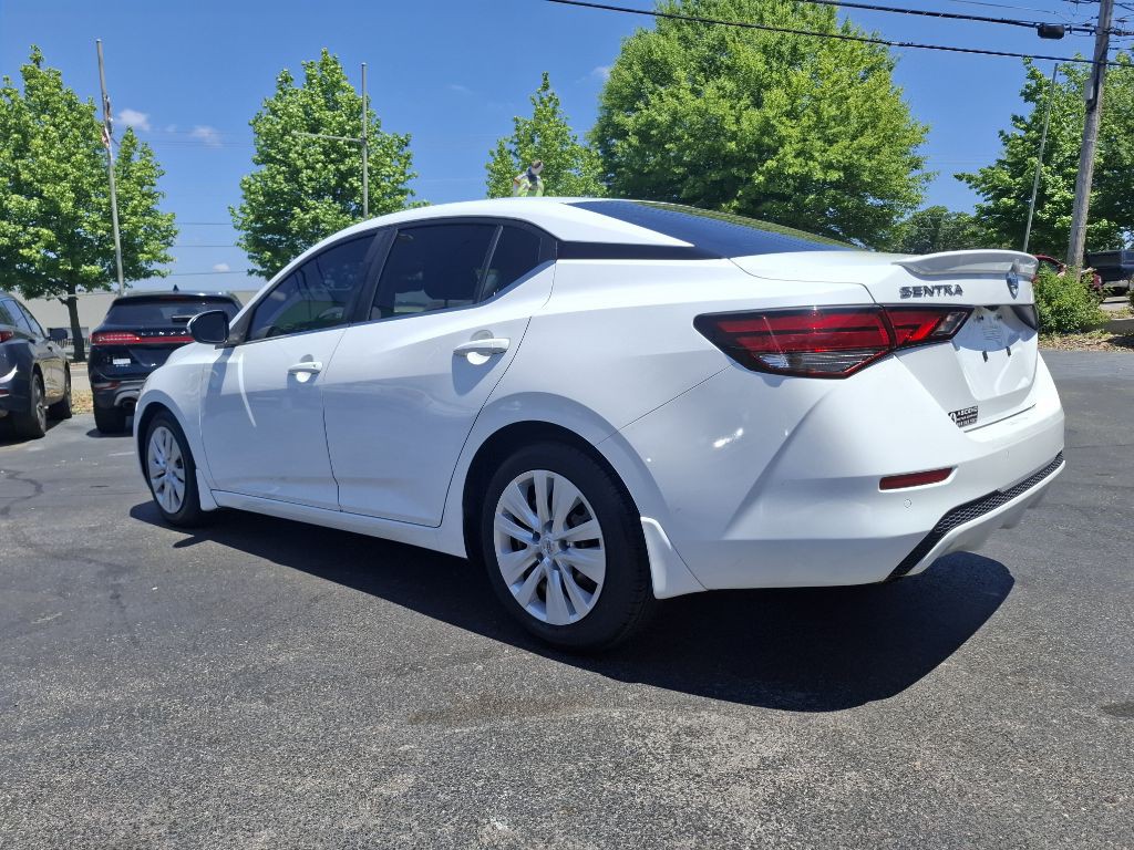 2021 Nissan Sentra Image 4