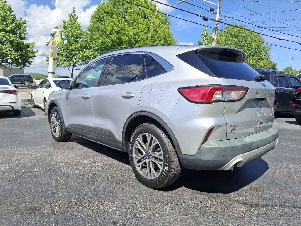 2020 Ford Escape Image 2