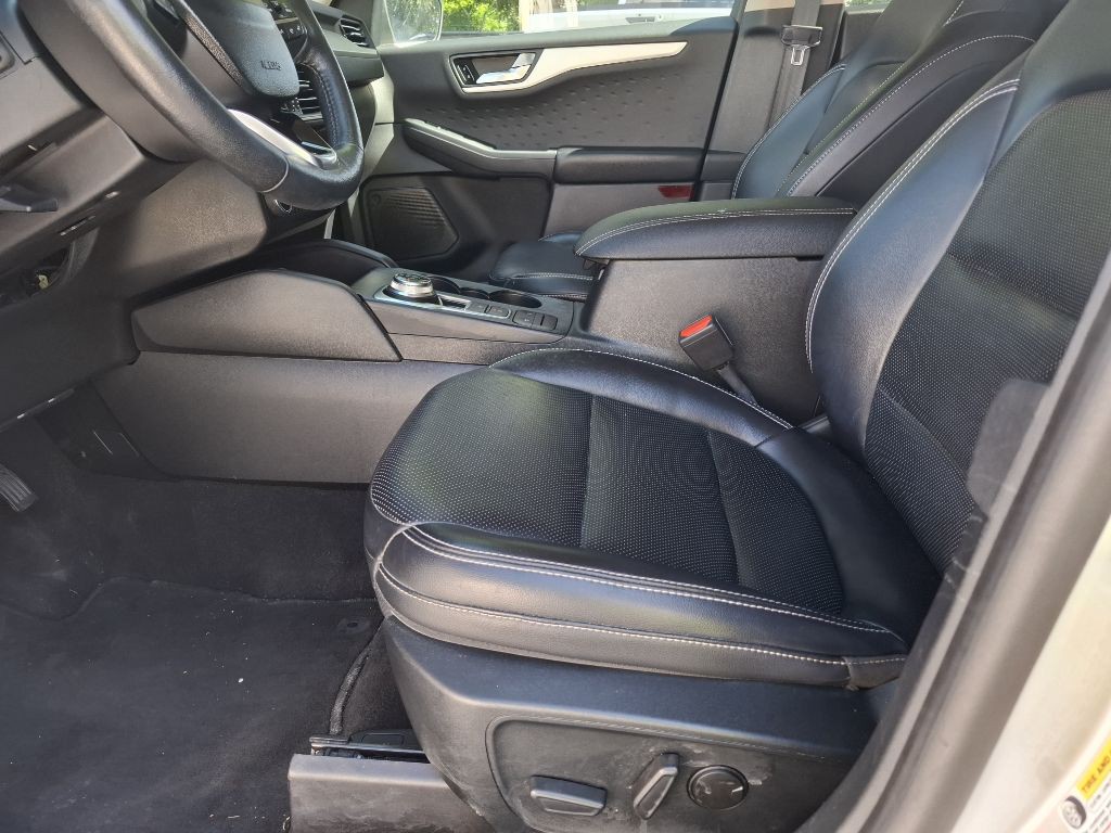 2020 Ford Escape Image 11