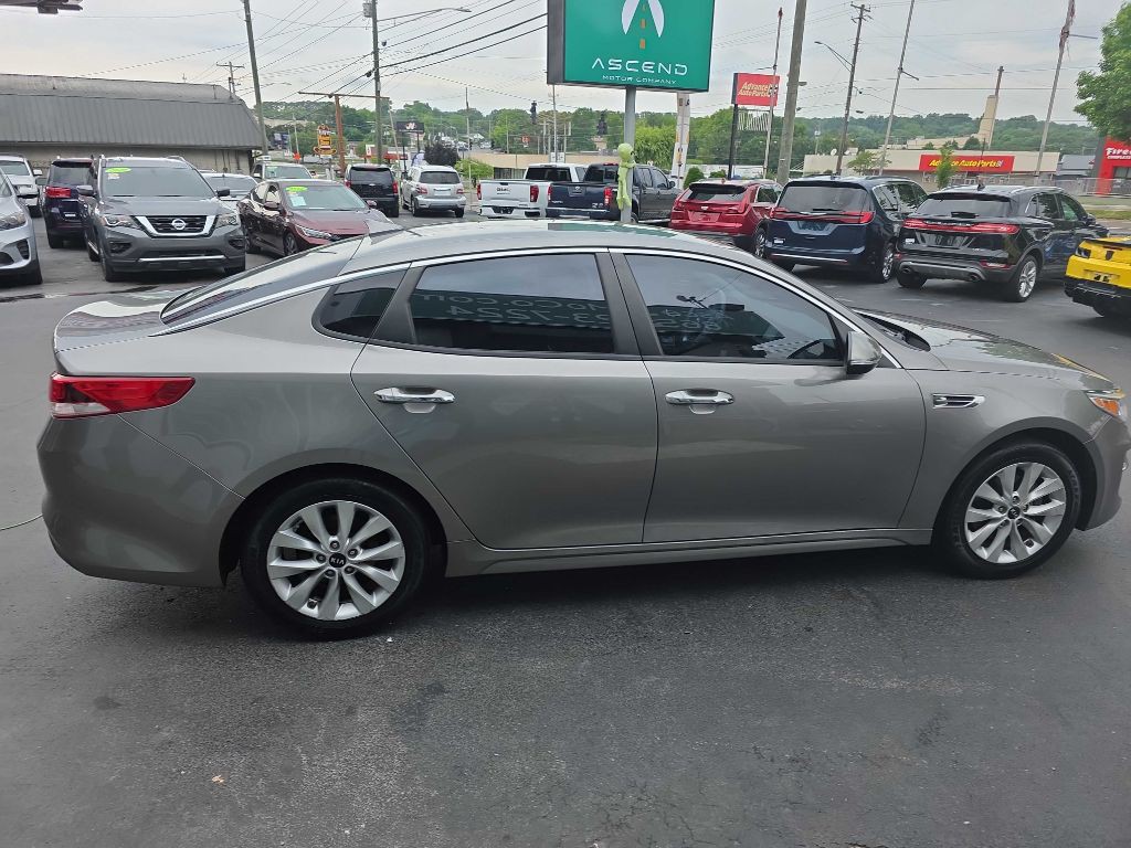 2018 Kia Optima Image 4