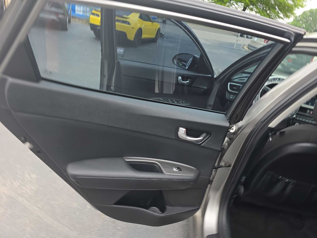 2018 Kia Optima Image 13