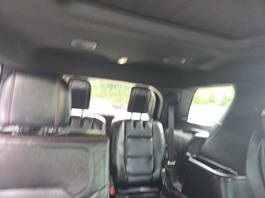 2016 Ford Explorer Image 11