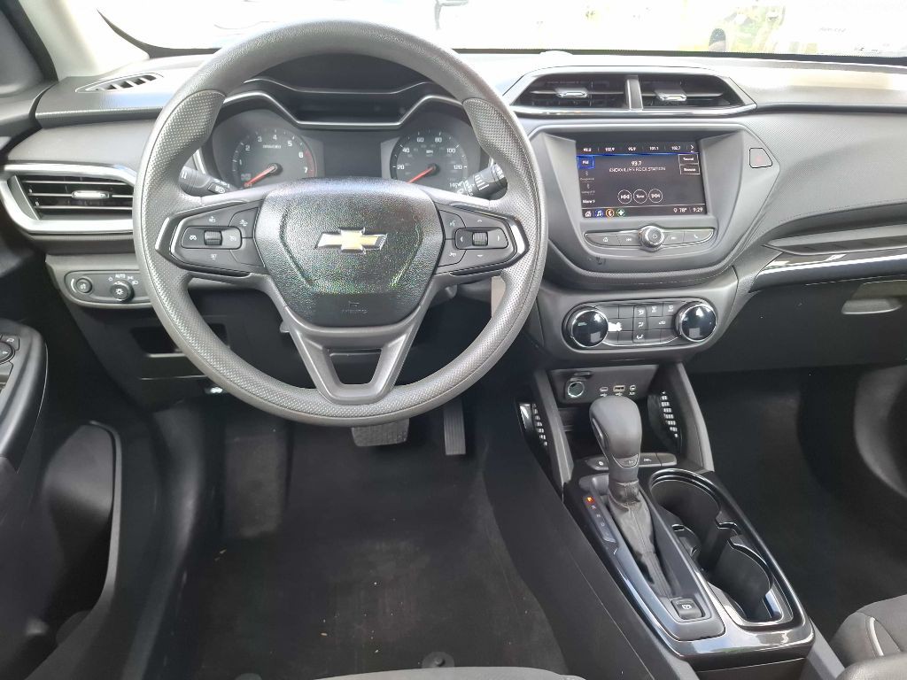 2021 Chevrolet Trailblazer Image 2