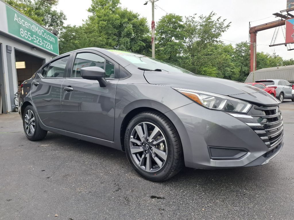 2023 Nissan Versa Image 3