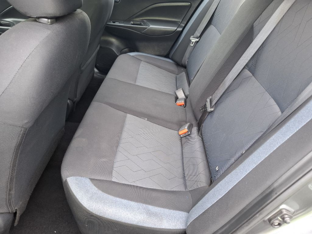 2023 Nissan Versa Image 10