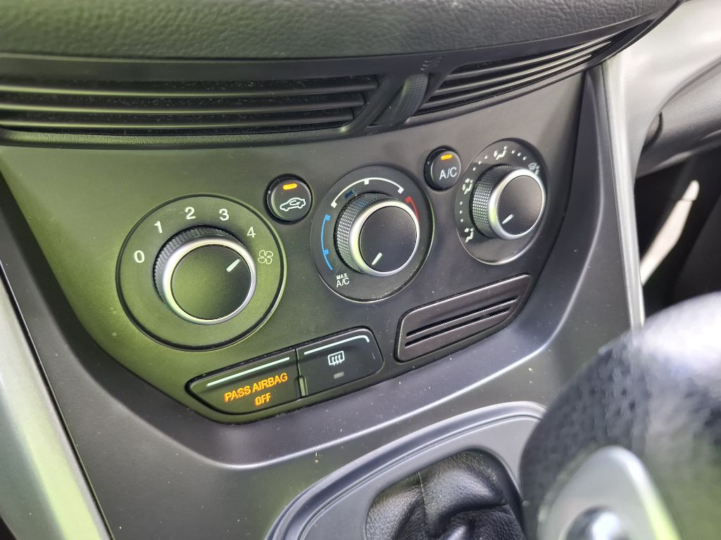 2016 Ford Escape Image 24