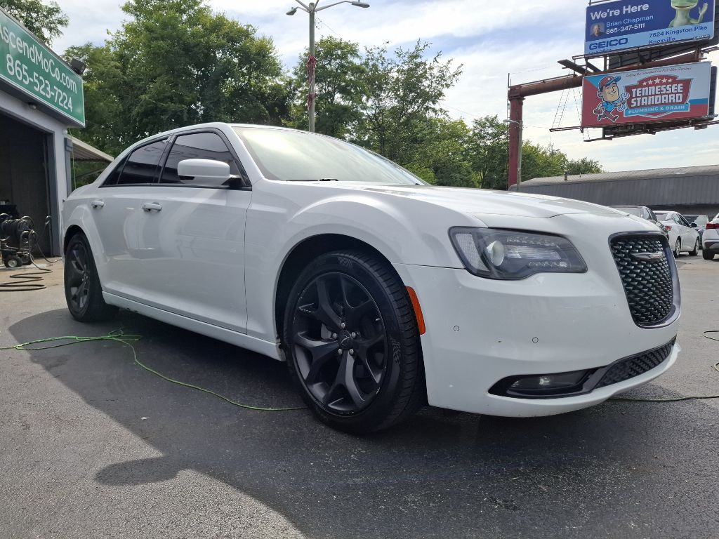 2022 Chrysler 300 Image 5