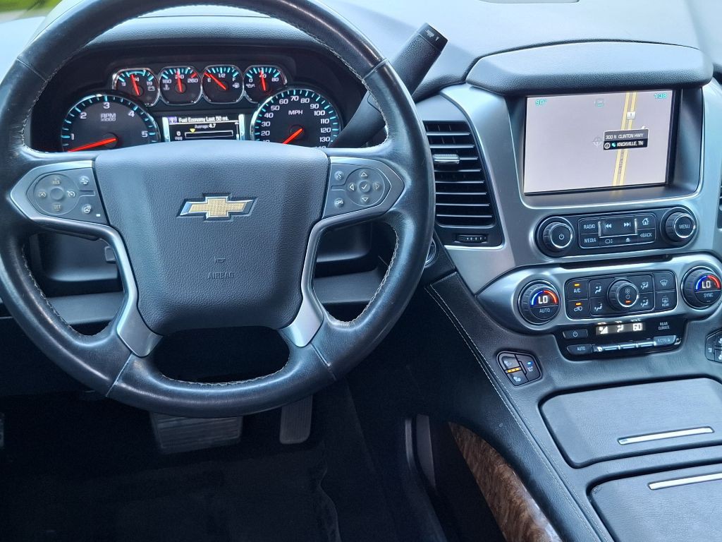 2015 Chevrolet Tahoe Image 2