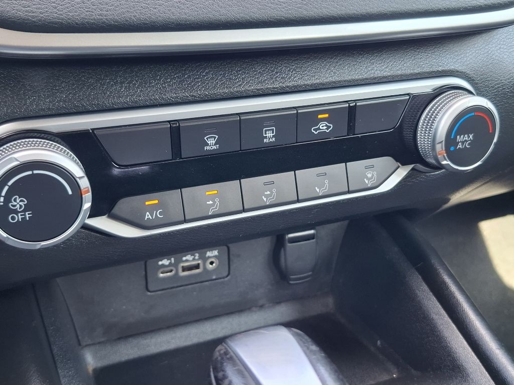 2020 Nissan Altima Image 14