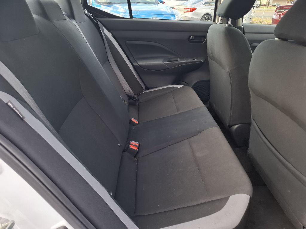 2025 Nissan Versa Image 9