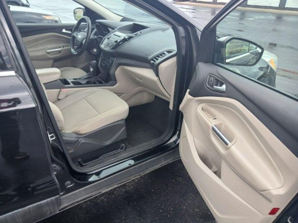 2017 Ford Escape Image 11