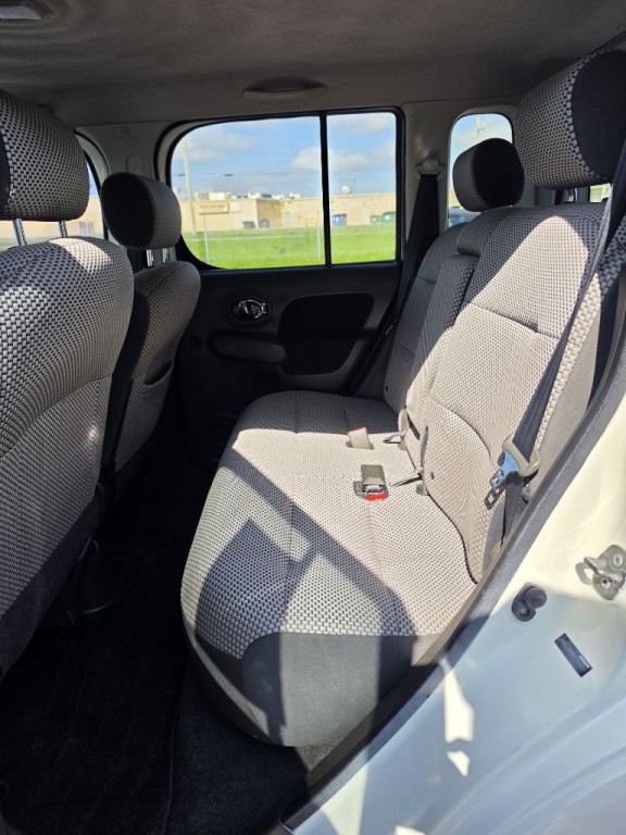 2010 Nissan Cube Image 12