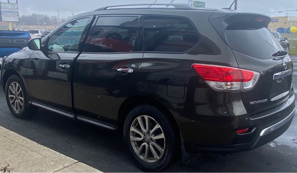 2015 Nissan Pathfinder Image 5