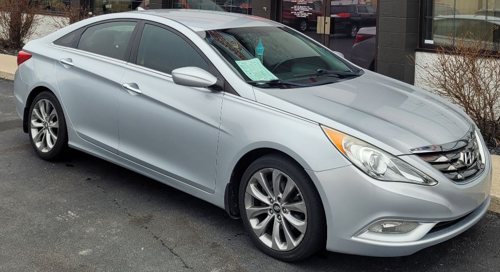 2012 Hyundai Sonata Image 1