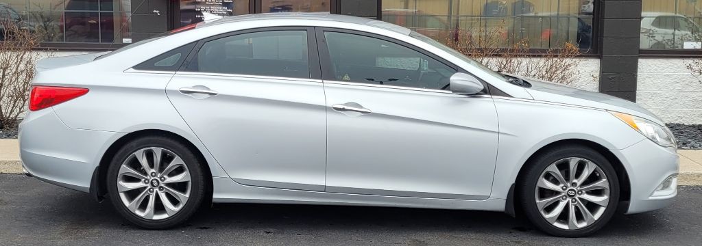 2012 Hyundai Sonata Image 3