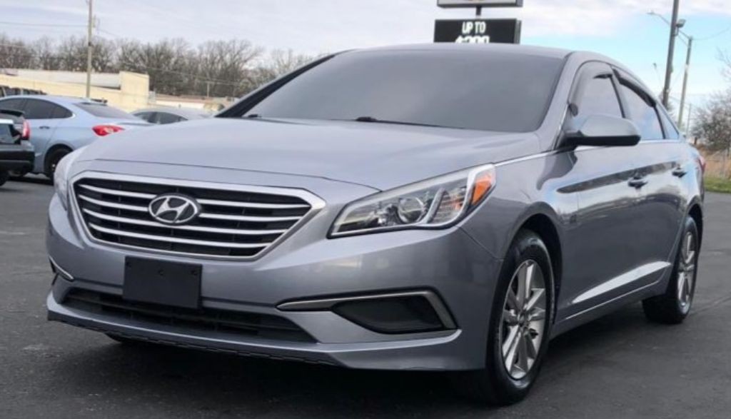 2016 Hyundai Sonata Image 3