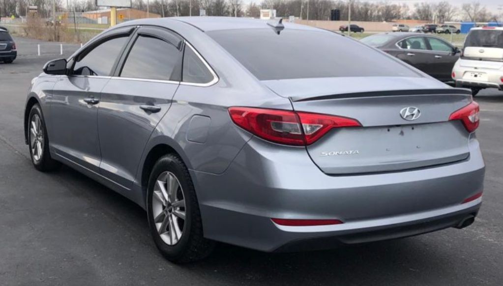 2016 Hyundai Sonata Image 9